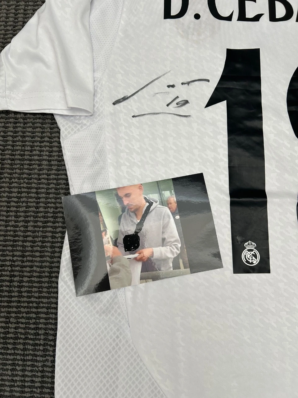 Camisa autografada Dani Ceballos, Real Madrid – photo 2